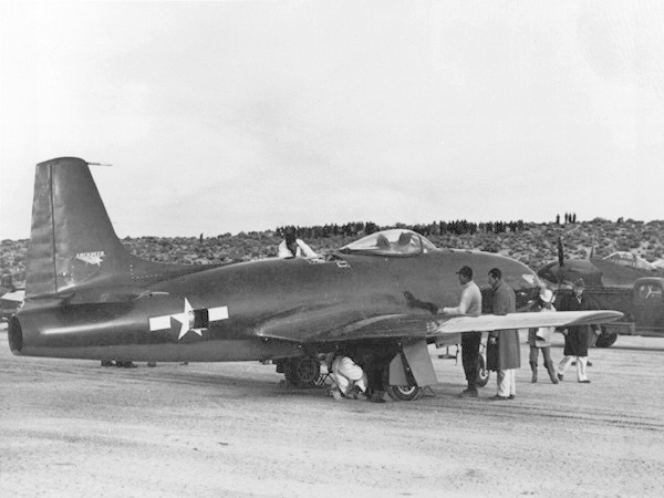 Gregory "WIRED" Colyer And His T-33 Ace Makers 10 XP-80 prototype Lulu-Belle on the ground.