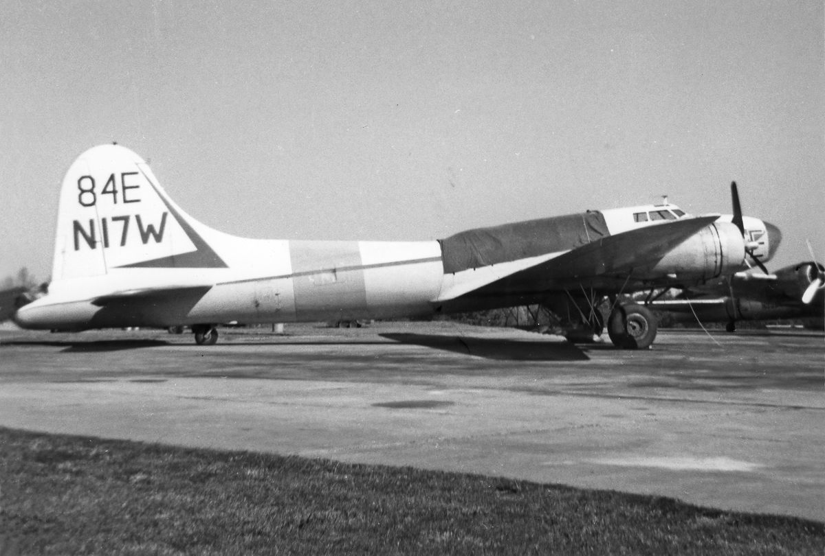 Randy's Warbird Profiles: Boeing B-17F Flying Fortress, s/n 42-29782 25 N17W006Tweak DeNoiseAI standardSEND