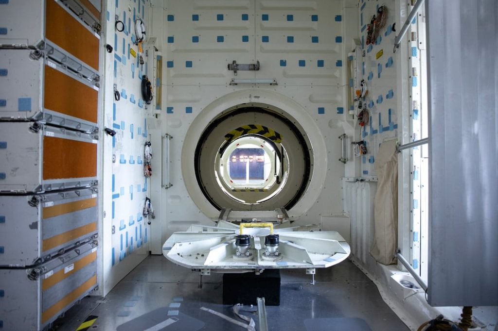 Museum of Flight Offers Tours of Space Shuttle Trainer Crew Compartments 11 NASA Space Shuttle Full Fuselage Trainer. 3