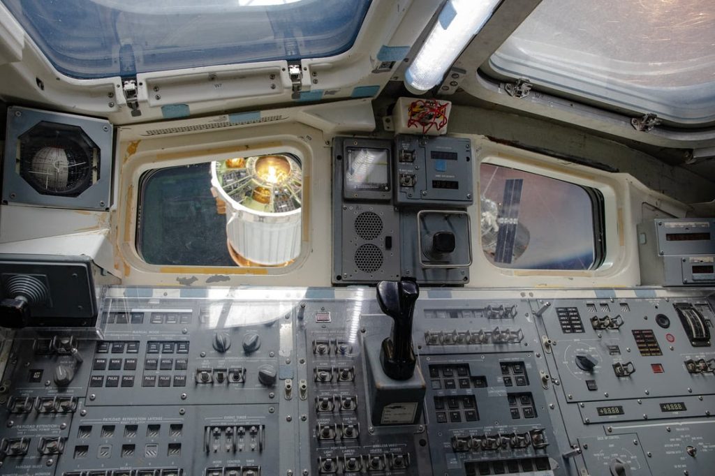 Museum of Flight Offers Tours of Space Shuttle Trainer Crew Compartments 10 NASA Space Shuttle Full Fuselage Trainer 2