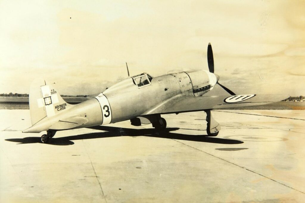 The Smithsonian’s Italian Thunderbolt 22 NASM Folgore 06