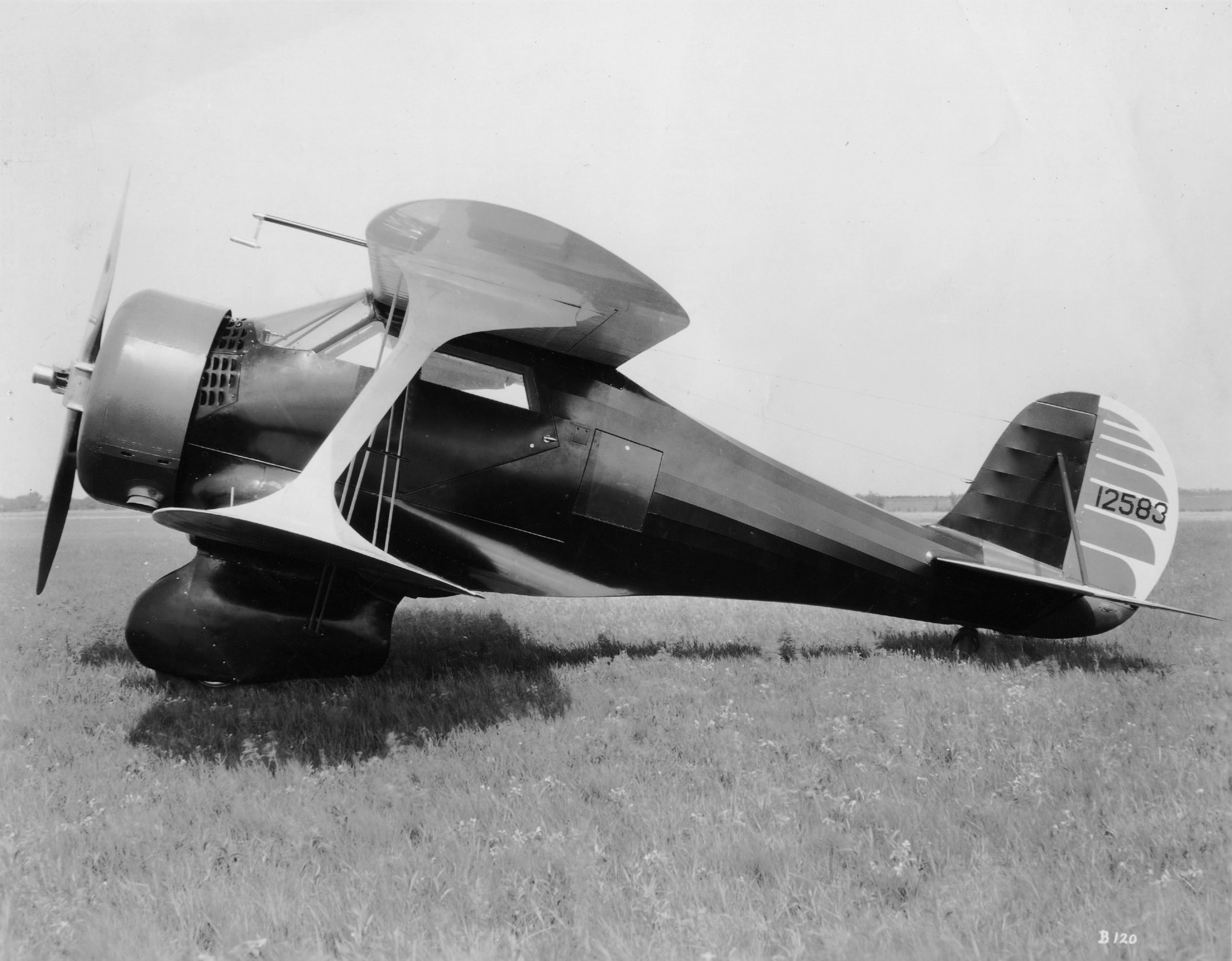 The Hughes H-1 Racer: Howard Hughes' Silver Bullet 16 NC12583 02 large scaled