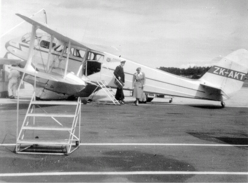 de Havilland Dragon Rapide Takes Flight in New Zealand 21 New Zealand National Airways Corporation De Havilland DH.89B Dragon Rapide Zuppicich 1