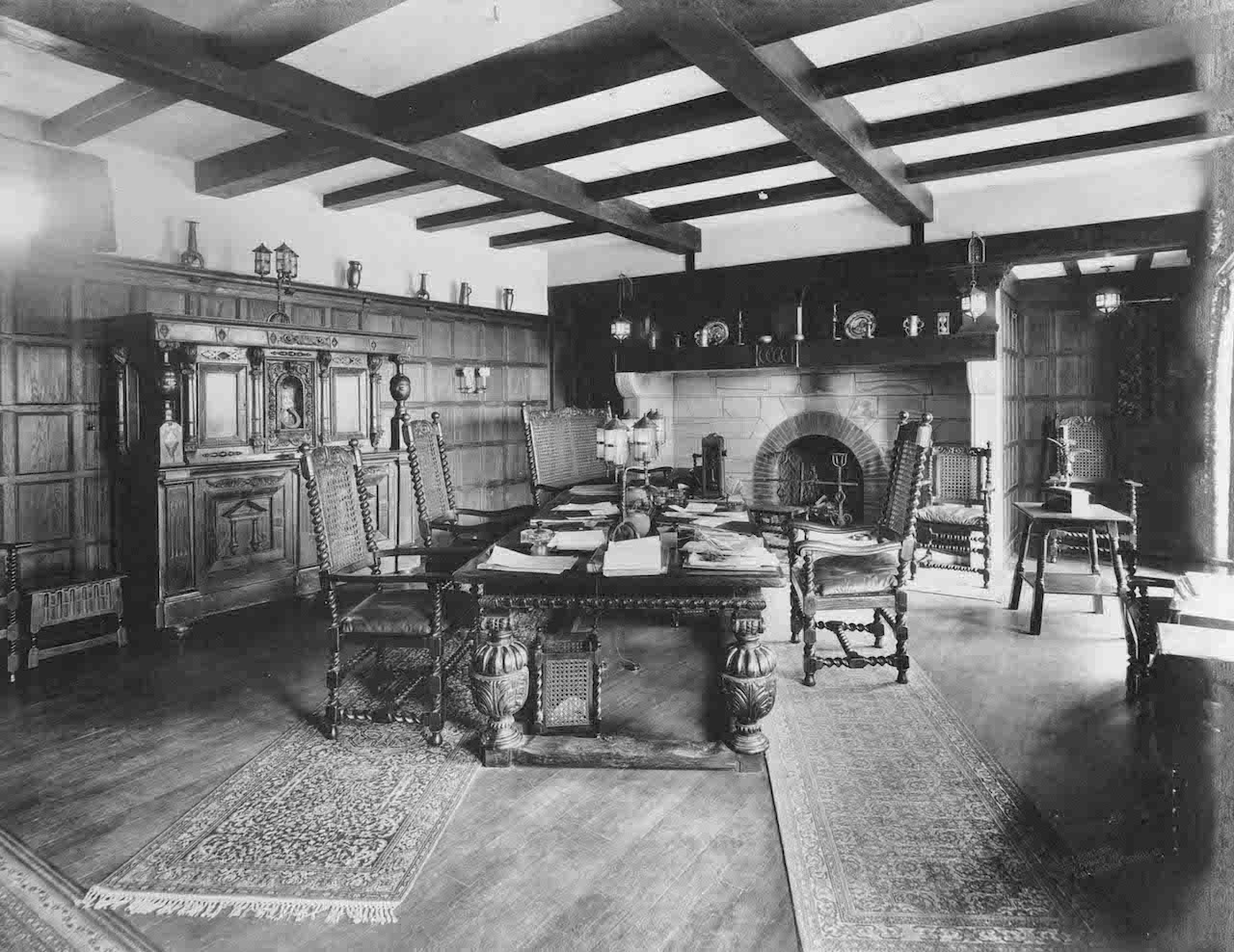 British Aviation Pioneer Claude Grahame-White’s Office Room Now Open For Public Viewing 11 The original 1915 office. ( '©Trustees of the Royal Air Force Museum’)