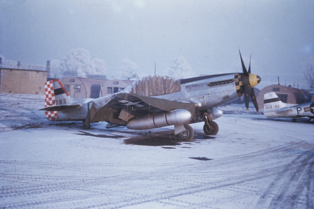 Christmas With The Mighty Eighth 12 P 51 Mustang 3rd Scouting Force