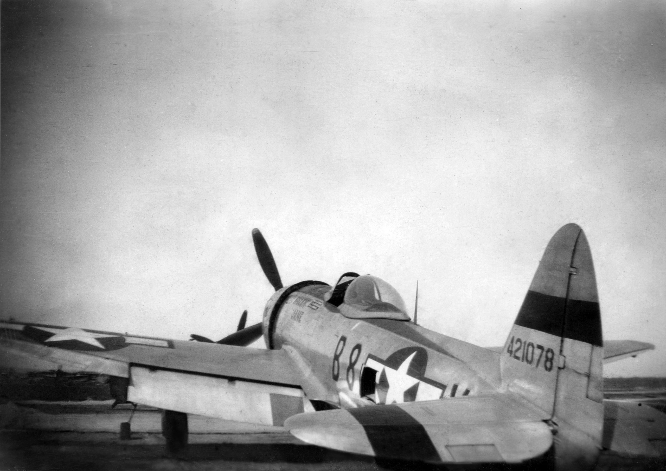 Fly Fast, Hit Hard, Take a Punch: A Brief History of the War-Winning P-47 Thunderbolt 16 P47 P47D27RE 007 scaled