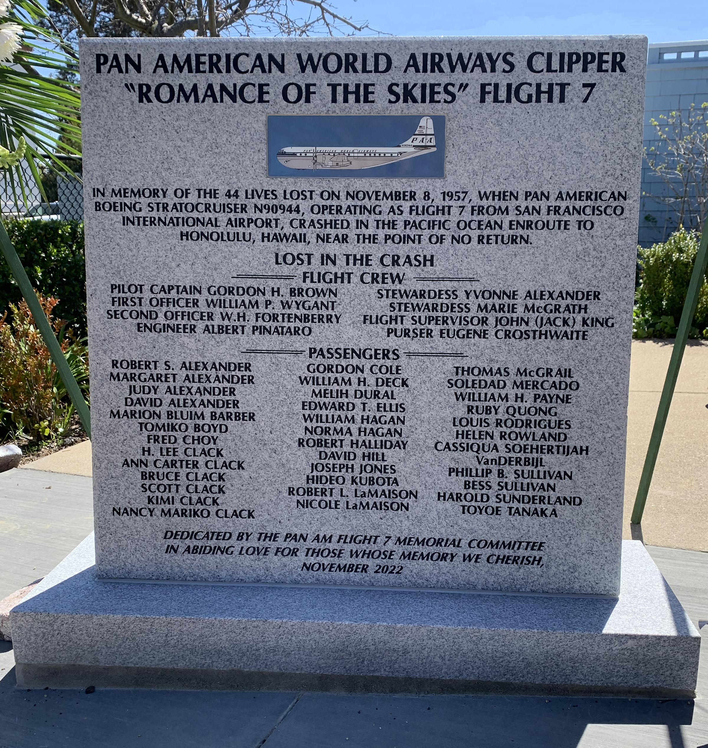 Memorial Unveiled to Pan Am Stratocruiser Flight 7 Passengers and Crew 11 Pan Am Romance of the Skies Memorial nv