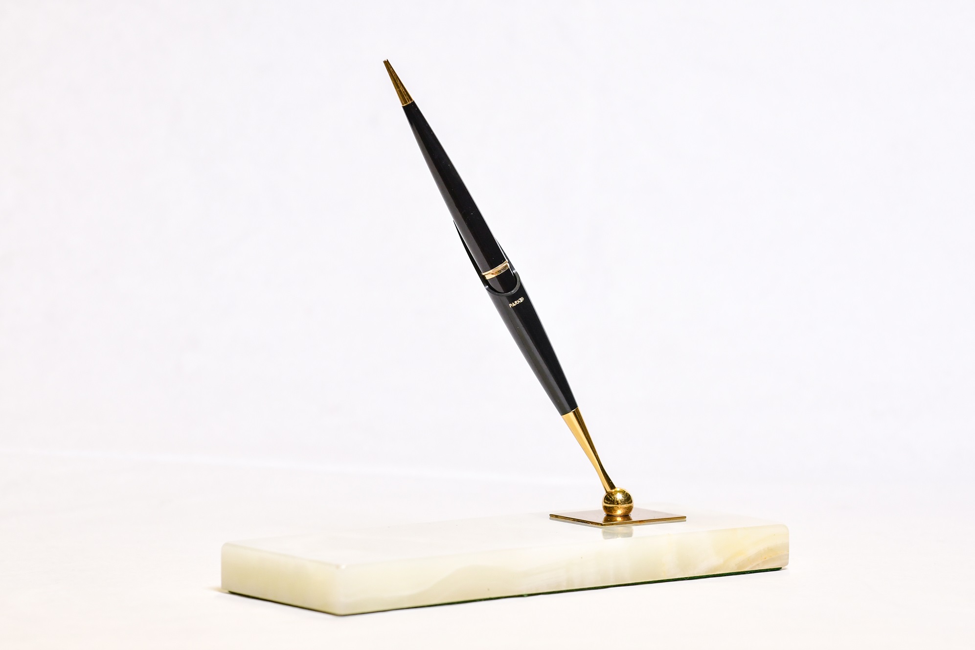 RAF Museum Honors Her Late Majesty Queen Elizabeth II With Artifacts for Adoption 11 Pen used by Her Late Majesty Queen Elizabeth II