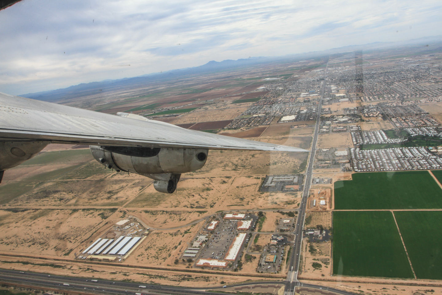 Privateer Airborne 52 Banking over Casa Grande on the second hop. (Zdenek Kaspar photo)