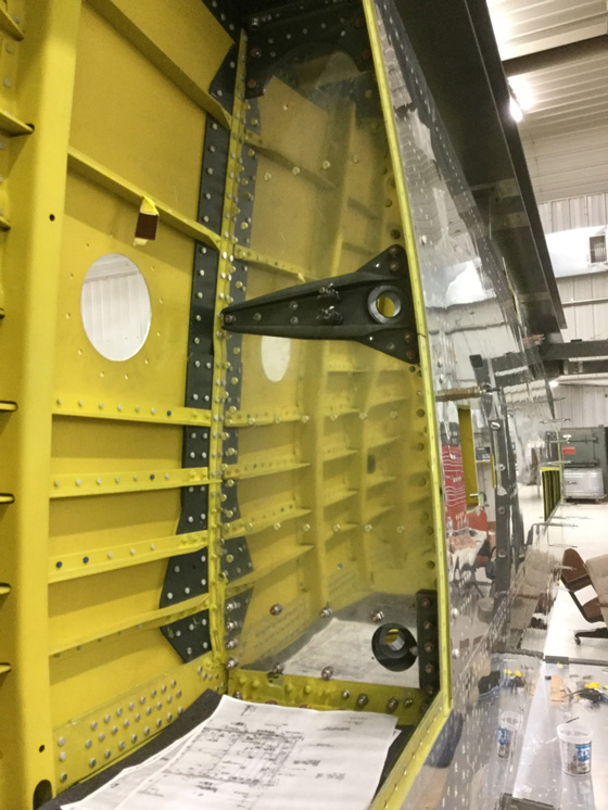 Texas Flying Legends P-51C Restoration Report 45 The left side is also tted but needs to be drilled to size and installed. (photo via AirCorps Aviation)