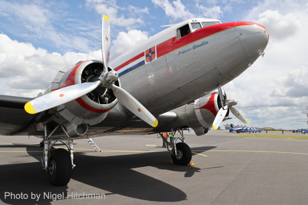 Dutch Call Time on DC-3 Pleasure Flying 10 R6 1450mw