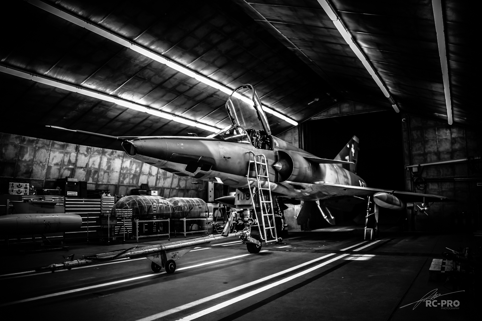 Alpine Mirage - A Former Swiss Air Force Mirage IIIRS Still Roars! 17 RCP2506