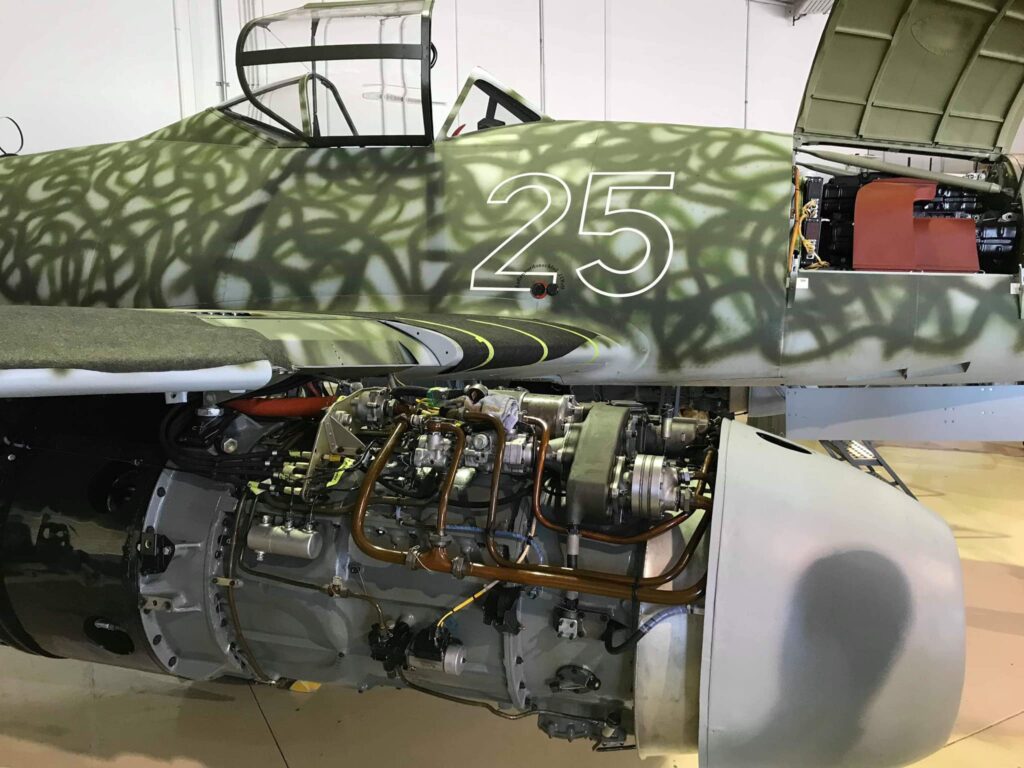 Randy's Warbird Profiles: Messerschmitt Me 262A-1 White 25 10 RWW FHCAM Me262 02