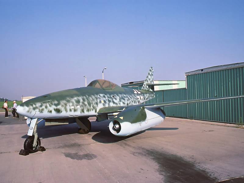 Randy's Warbird Profiles: Messerschmitt Me 262A-1 White 25 17 RWW FHCAM Me262 05
