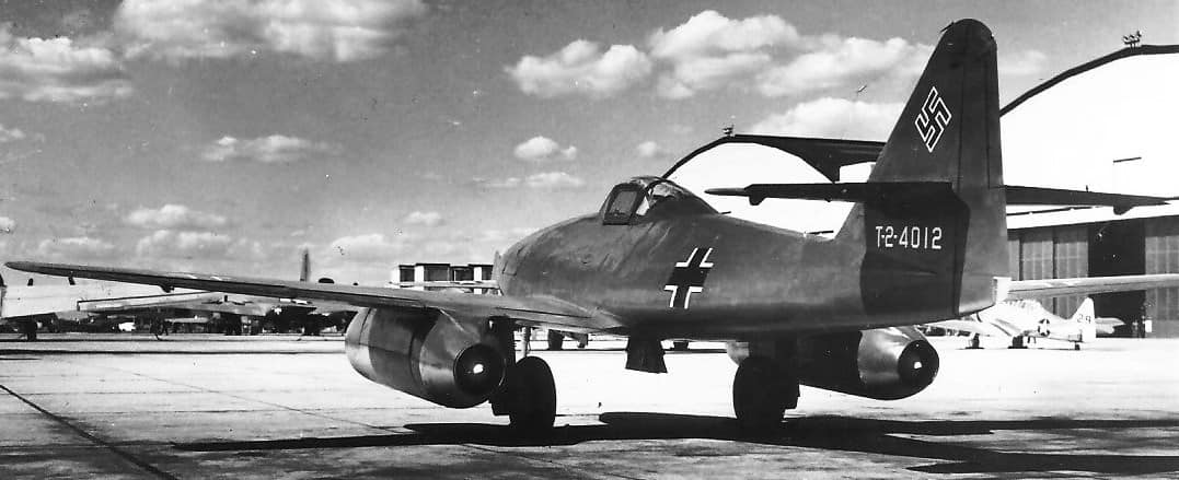 Adam's Profile Reports: Messerschmitt Me 262A-1a/U3 500453 (FE-4012) 24 RWW FHCAM Me262 09