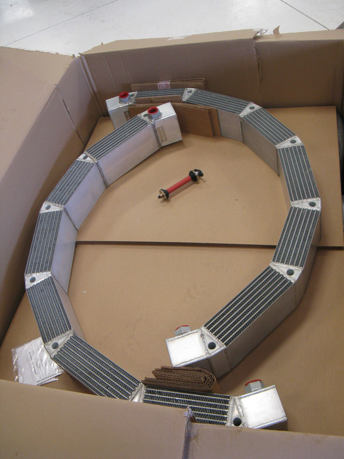 FW-190 First Flight At GossHawk Unlimited!!! 44 The annular oil cooler from Pacific Oil Cooler which mounts in the engine cowling. (photo via GossHawk Unlimited)