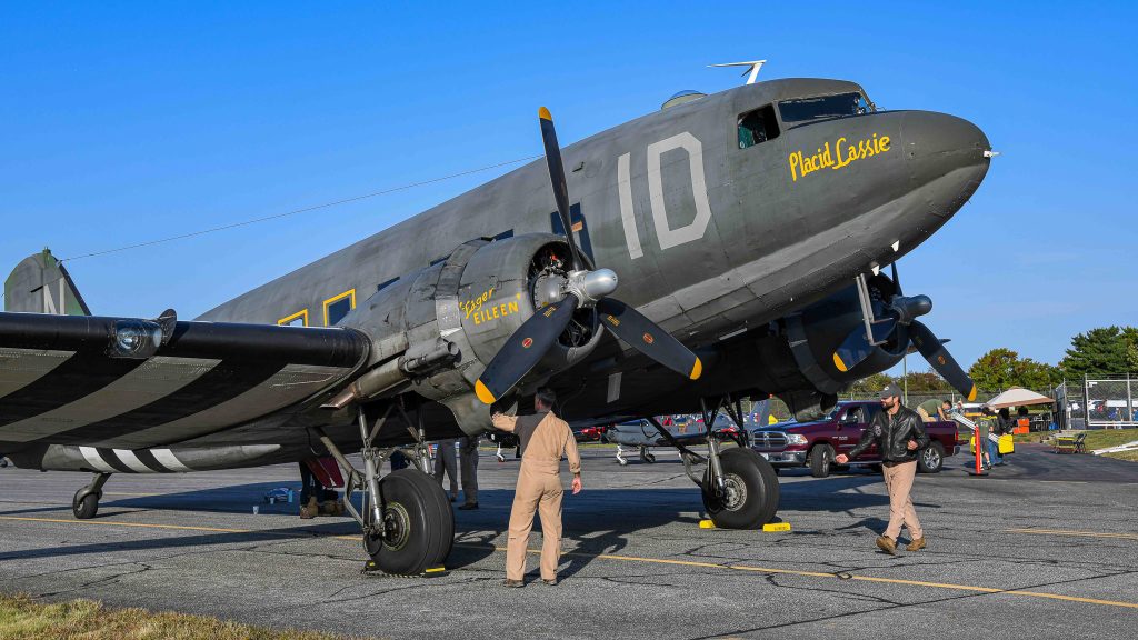 Reaching Across Generations: C-47 'Placid Lassie' Carries Jumpers Again 10 SSC 3731 VANedit 2