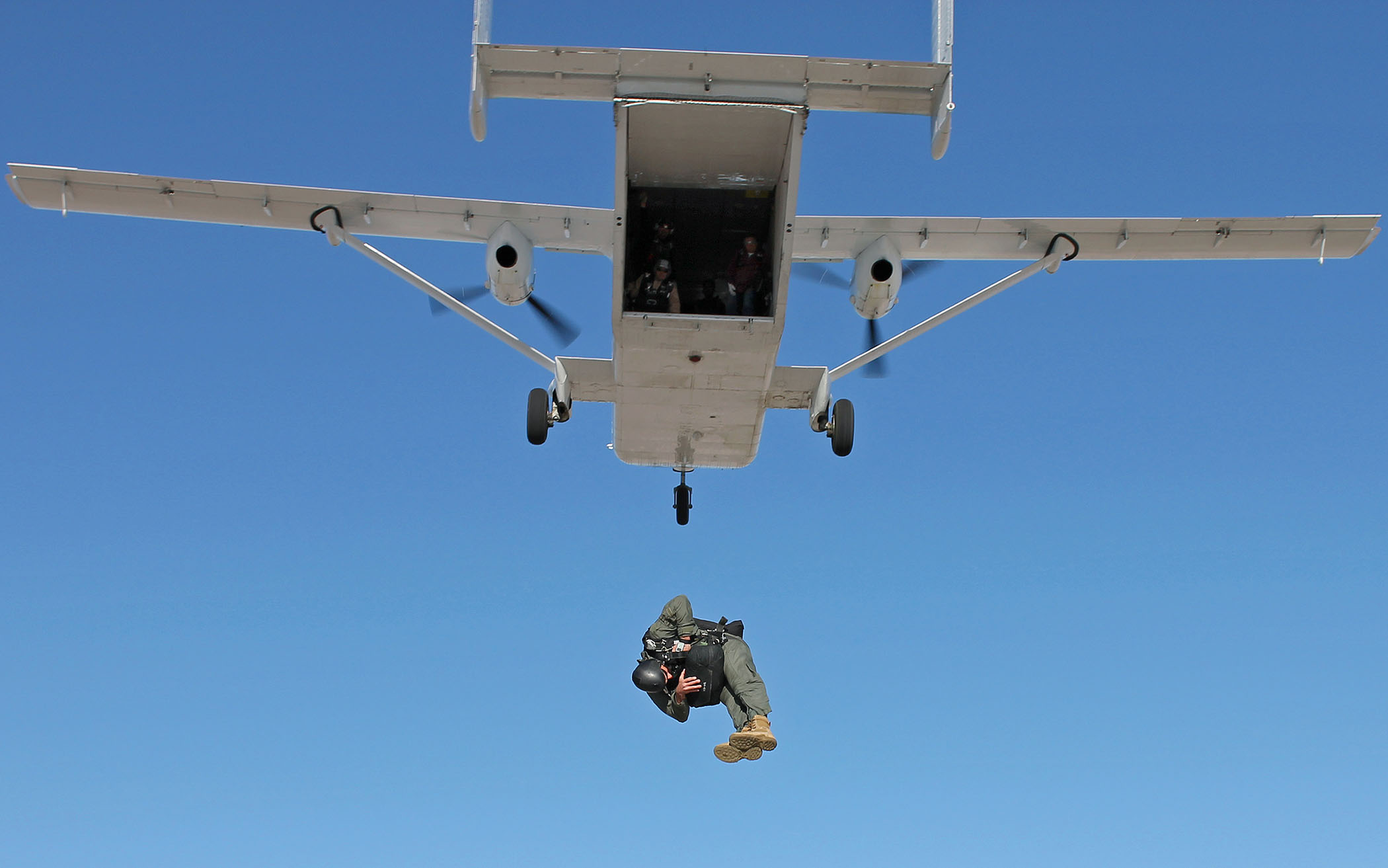 Today in Aviation History: First Flight of the Short SC.7 Skyvan 17 Short Skyvan 8705610372