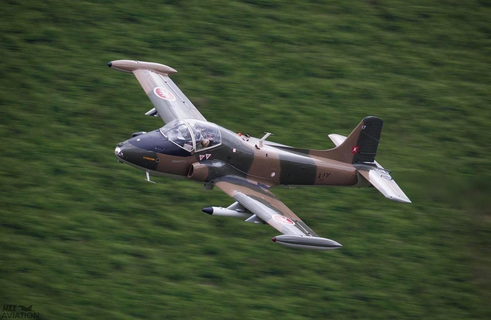 Fly the Legendary Mach Loop: Aero Legends’ Jet Experience Sells Out in Record Time 15 Strikemaster jet aircraft Mach Loop Aero Legends 6