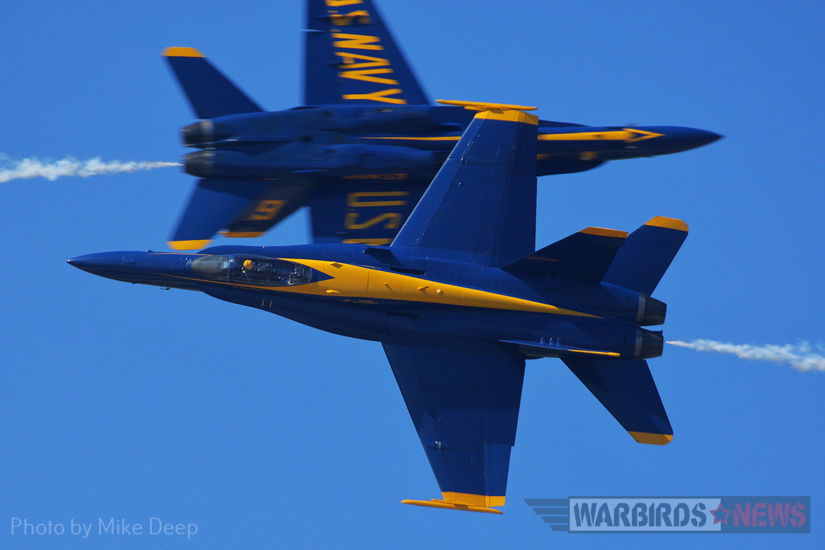 Sun 'n Fun 2017, The Report 18 The Blue Angels perform an opposing knife-edge pass on Saturday. Though they were billed as a weekend performer, the Blue Angels flew practice demonstrations on Thursday and Friday.