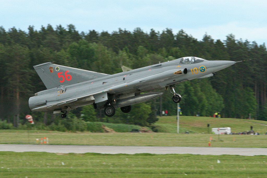 The Swedish Air Force Historic Flight From Within the Cockpit 13 SwAFHF Saab 35 Draken (Image Credit: Alan Wilson CC 2.0)