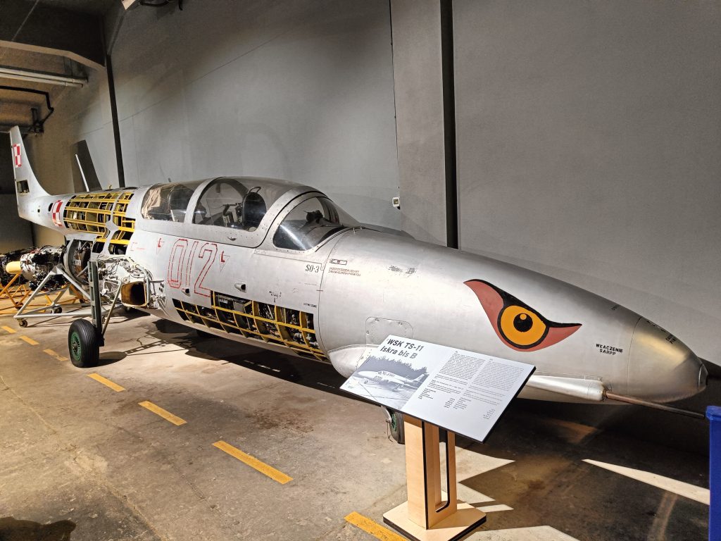 Today in Aviation History: First Flight of the PZL TS-11 Iskra 29 TS 11 Iskra bis B MLP 06