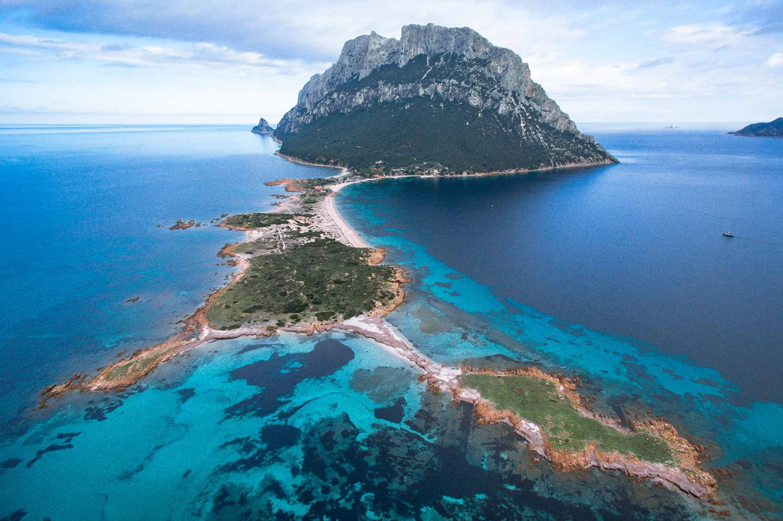 Catch-22 Remake - Warbirds Over Sardinia! 31 Tavolara Isole Islands Turismo Loiri Porto San Paolo Porto Cervo Costa Smeralda Sardegna Sardinia Coast Photo By Daniele Battiato