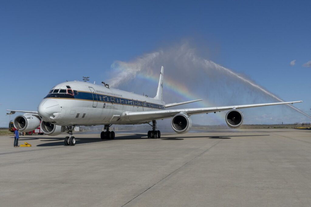 NASA's DC-8 Completes Final Flight 10 The DC 8 aircraft returned to NASAs Armstrong Flight Research Center Building 703 in Palmdale California