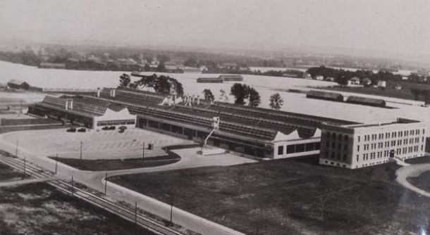 A Century of Innovation: Celebrating 100 Years of Pratt & Whitney 12 The Pratt Whitney Aircraft Company in East Hartford 1930 Connecticut Historical Society