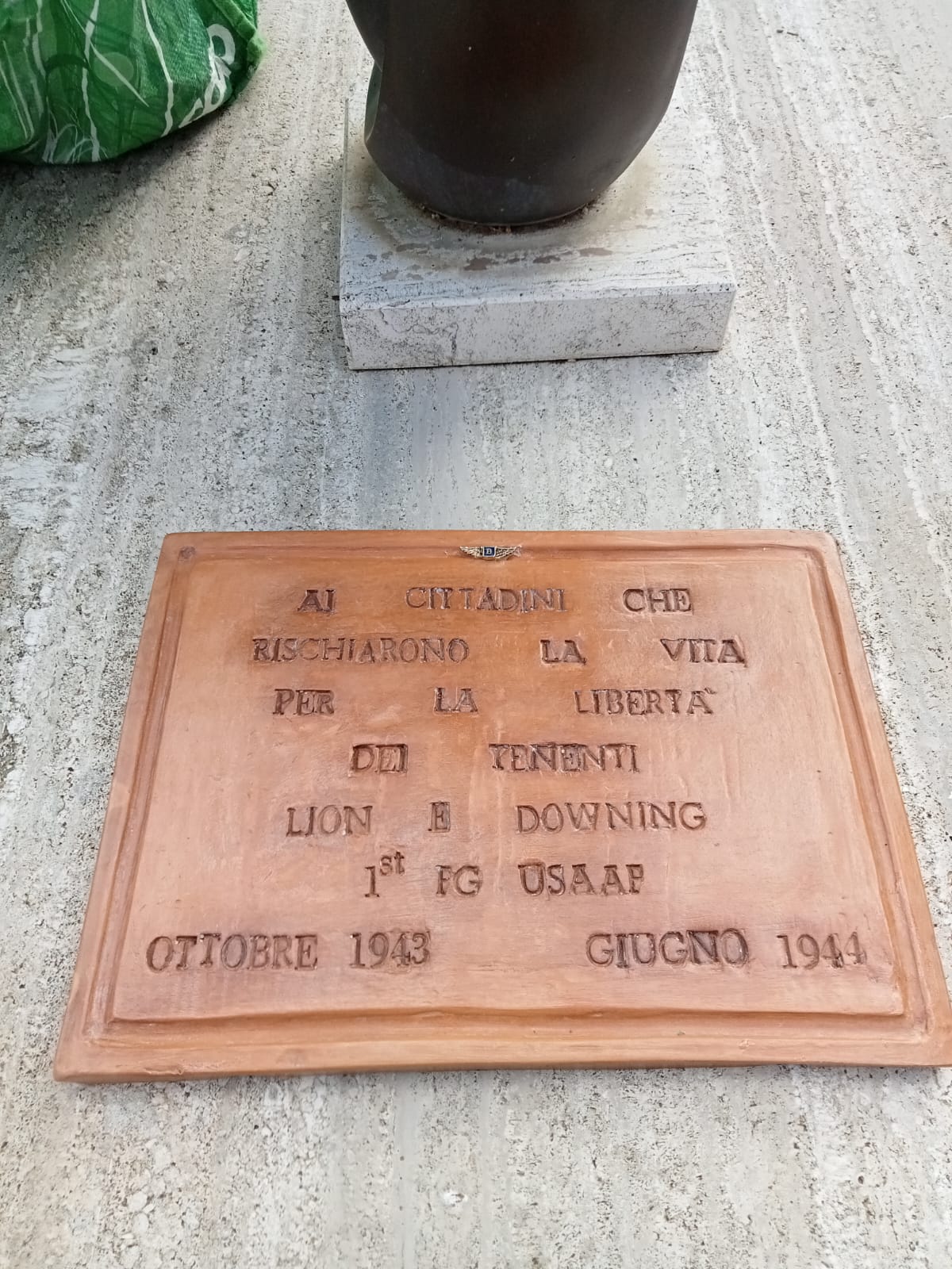 A Wartime Rescue Remembered: How a Tuscan Farmer Saved Two World War II U.S. Pilots 16 The cave where Lieutenant John R. Lion and Herbert