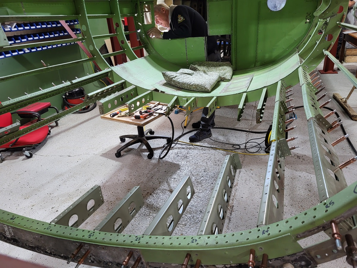 Avro Lancaster B.VII NX611 ‘Just Jane’ – Restoration Update 248 12 There is some missing floor structure where the French team had effected a repair to infill the area of the H2S cupola