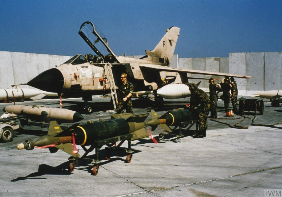Gulf War Tornado GR1 Donated to Solway Aviation Museum 12 Tornado GR1 ZA475 P