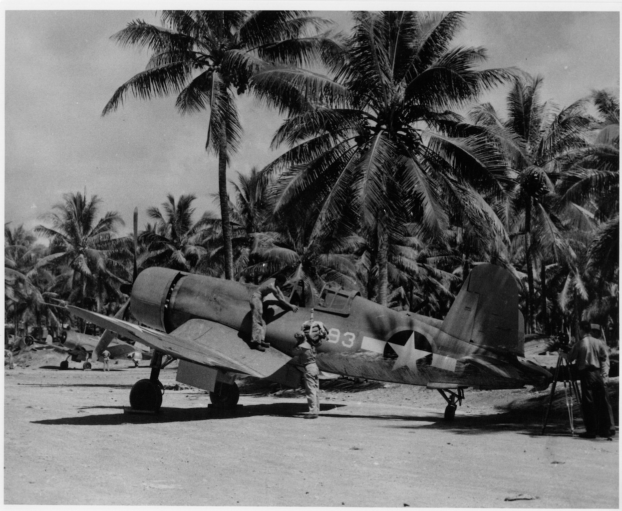 Interview with a Black Sheep 16 F4U-1 Corsair of 1st Lt Rolland N. Rinabarger of VMF-214, Esprito Santo 1943. ( Photo by Mike Schneider Collection)