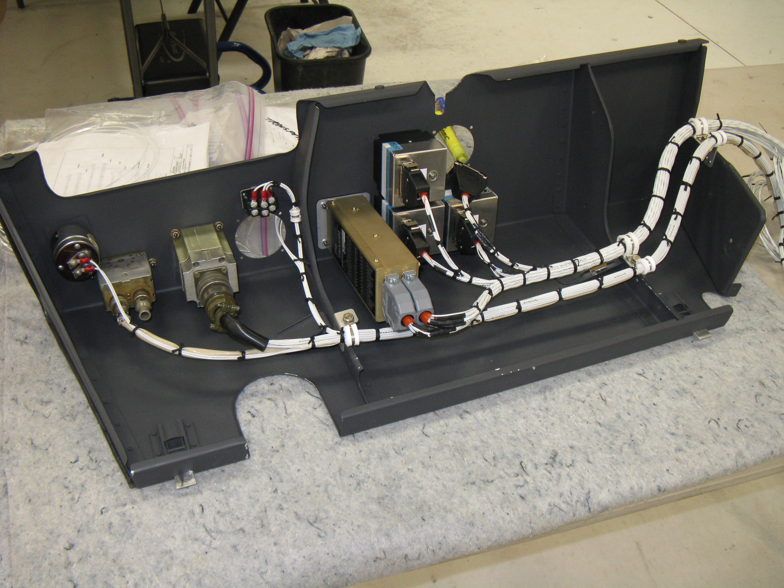 FW-190 First Flight At GossHawk Unlimited!!! 35 Wiring by Custom Connections (3)