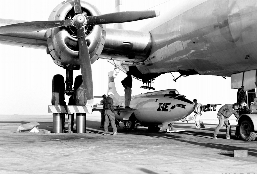 X-Plane Files: THE LIFE OF X-1 ZERO SIX THREE 12 X 1E Loaded in B 29 Mothership on Ramp