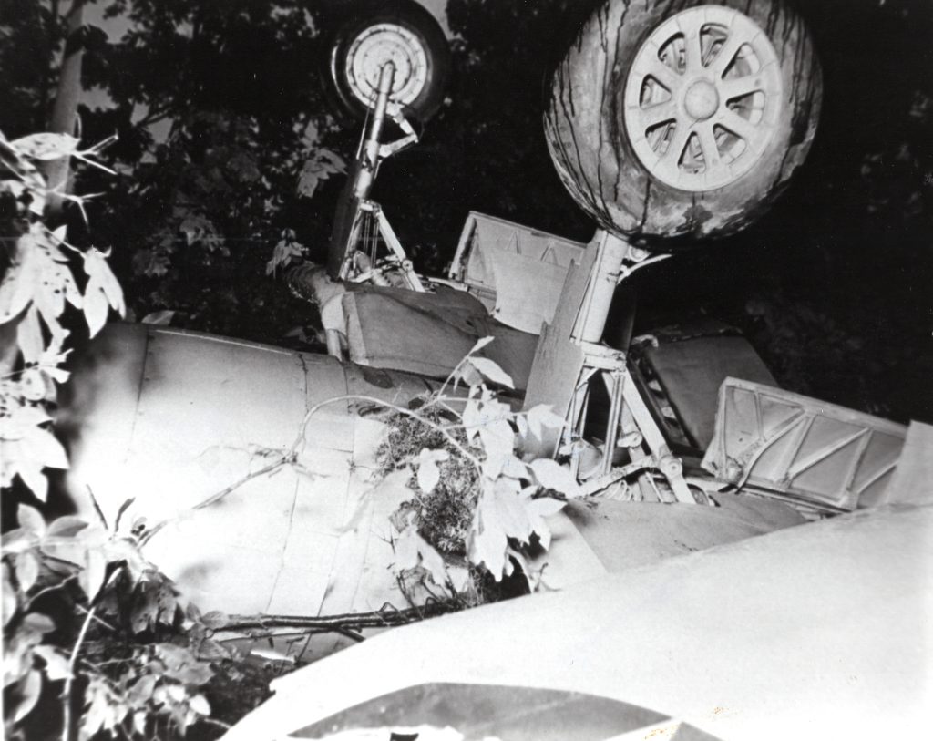 Corsair Slice on the 14th Fairway 20 XF4U 1 accident July 9 1940 Photograph courtesy of New England Air Museum Ramsay Library6