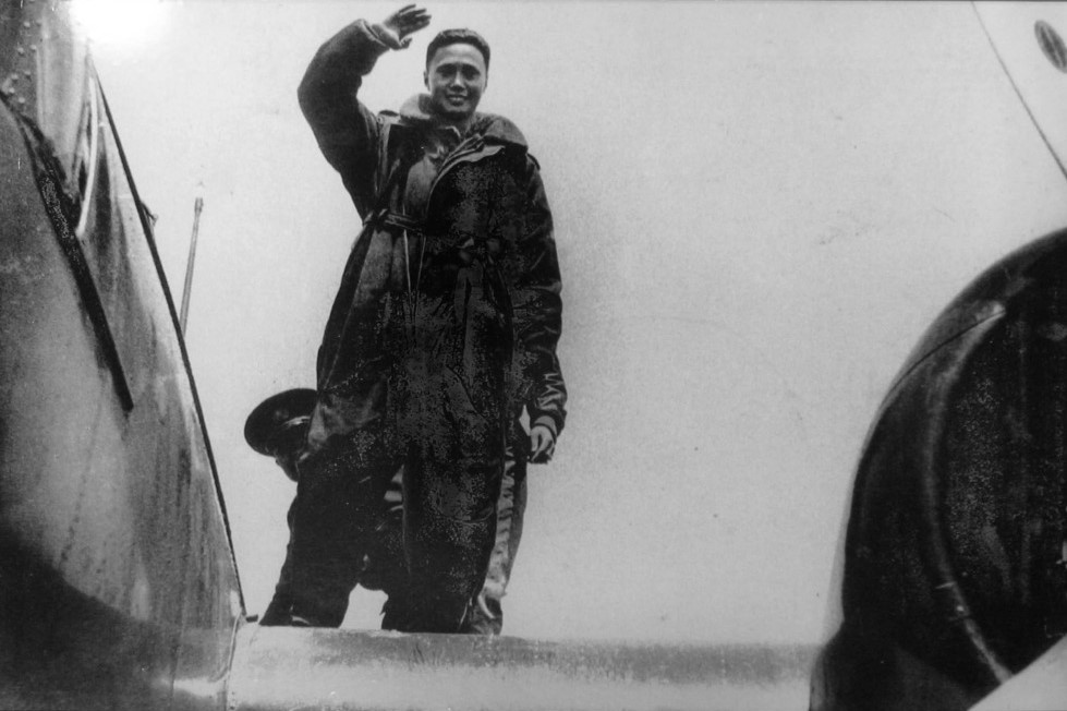 Today in Aviation History: First Flight of the Martin B-10 24 Xu Huan sheng returned