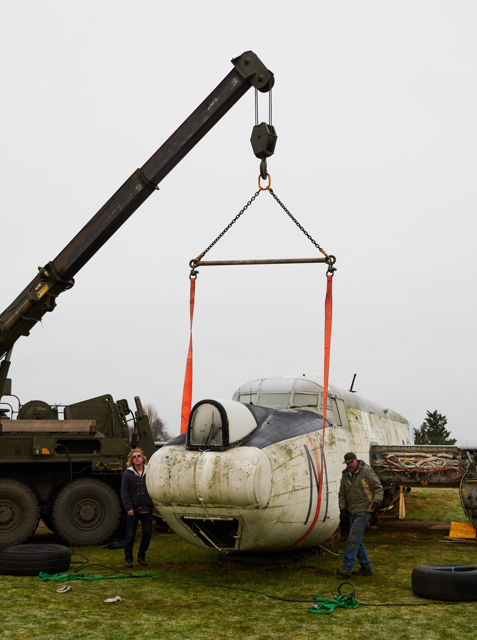 Submarine-Tracker Avro Shackleton Arrives at Yorkshire Air Museum 11 YAM Shackleton loading 002a scaled