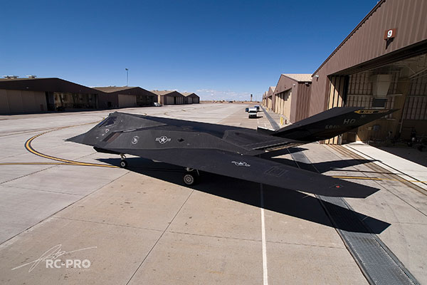 Super Legend Series: F-117A Nighthawk 13 book lockheed nighthawk 4