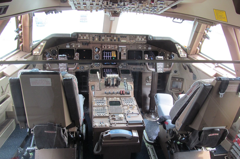 Delta Flight Museum Launches the “747 Experience” 12 dl747cockpit039
