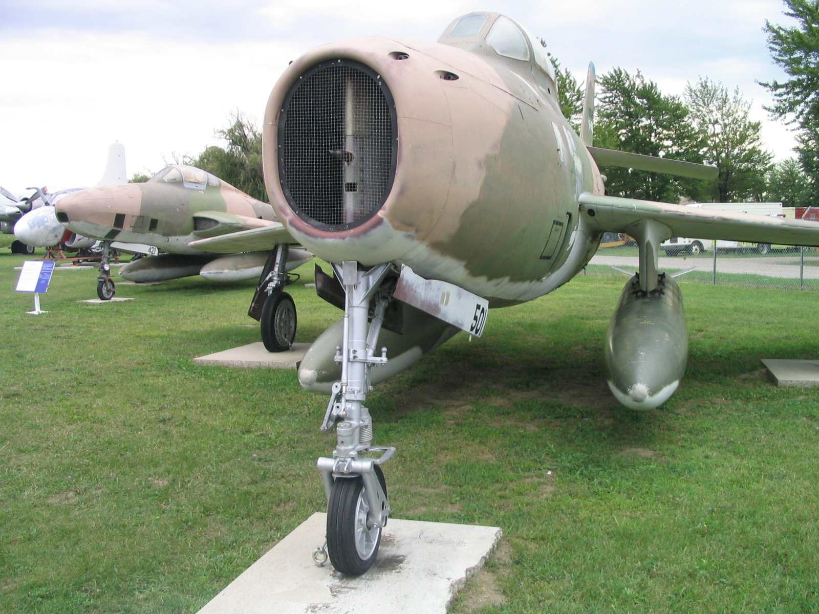 Restoring a Republic F-84F Thunderstreak at the Yankee Air Museum 10 f 84F Kos2