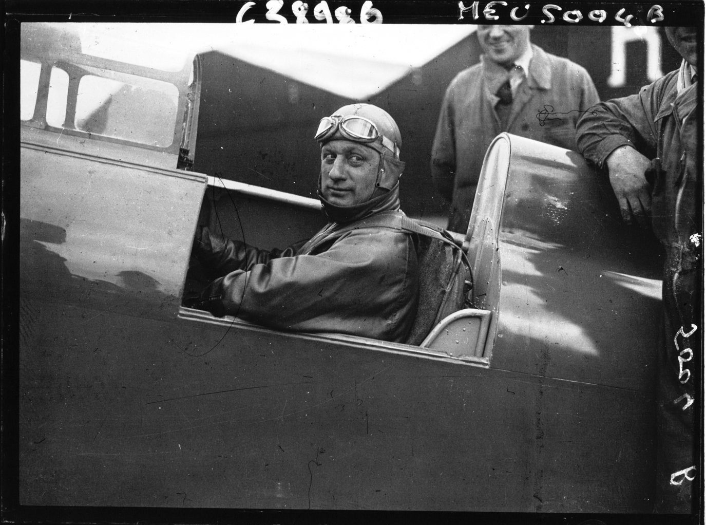 The Hughes H-1 Racer: Howard Hughes' Silver Bullet 22 f1 e1749005728776