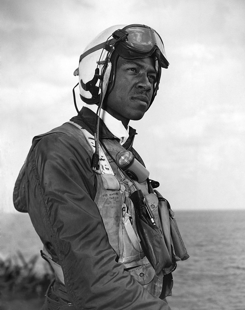 New EAA Museum Exhibit Honors First Black Naval Aviator 11 jesse helmet small