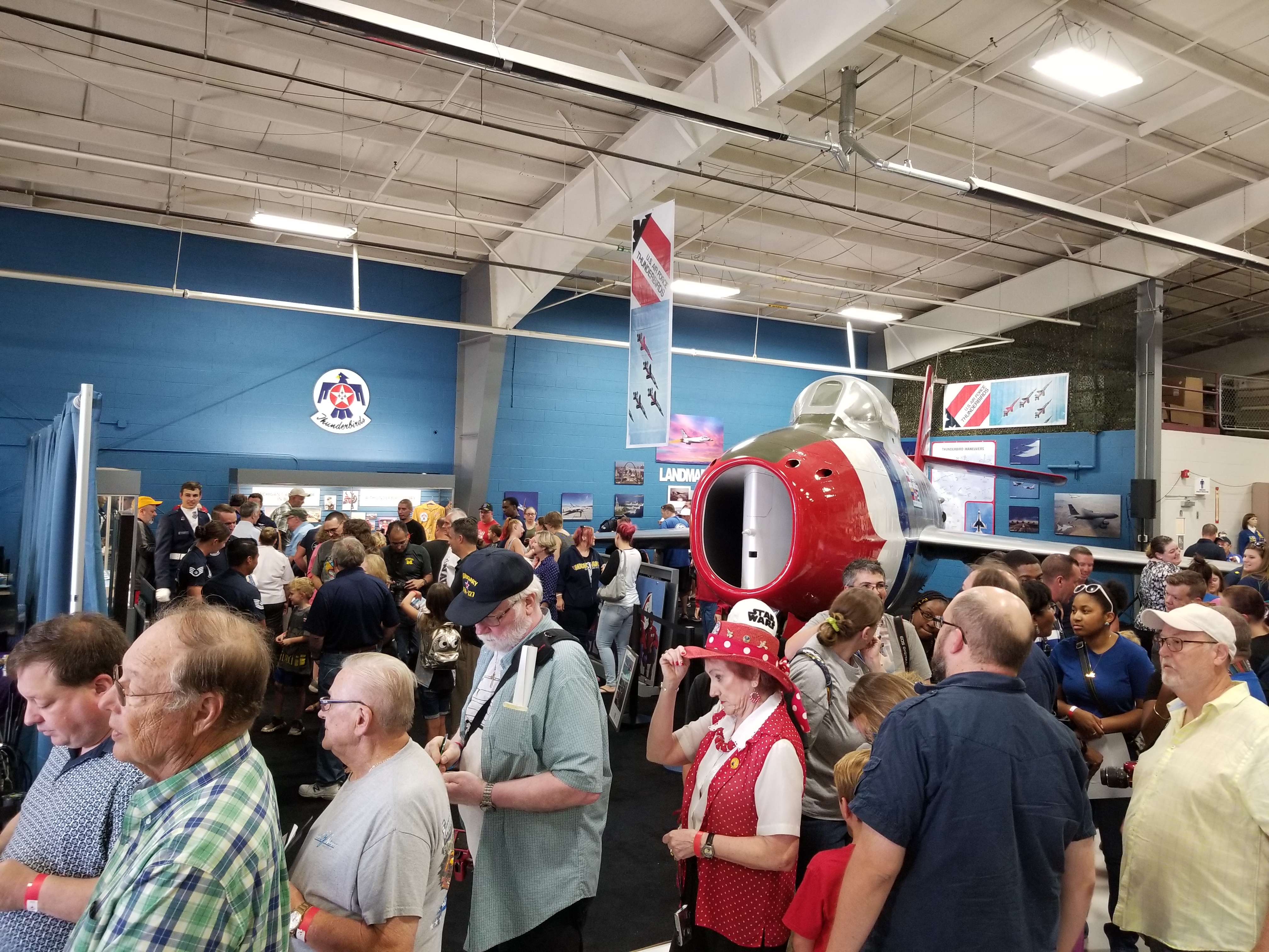 Restoring a Republic F-84F Thunderstreak at the Yankee Air Museum 13 meet greet