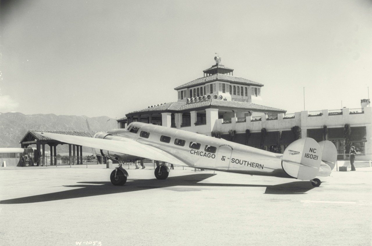 Lockheed Martin On The Big Screen 12 model 10 electra airport.jpg.pc adaptive.1280.medium