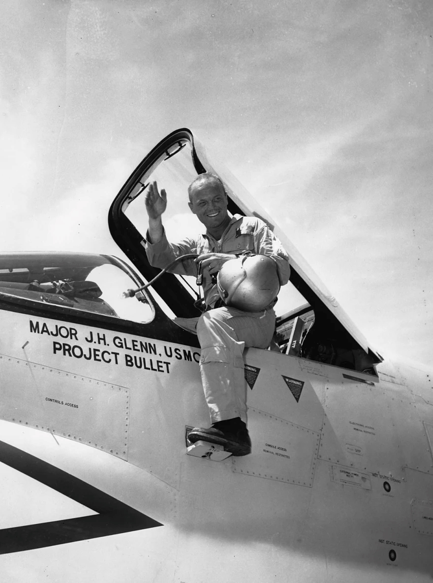Randy's Warbird Profiles: Chance Vought XF8U-1 Crusader BuNo. 138899 29 ss 120216 john glenn 02n
