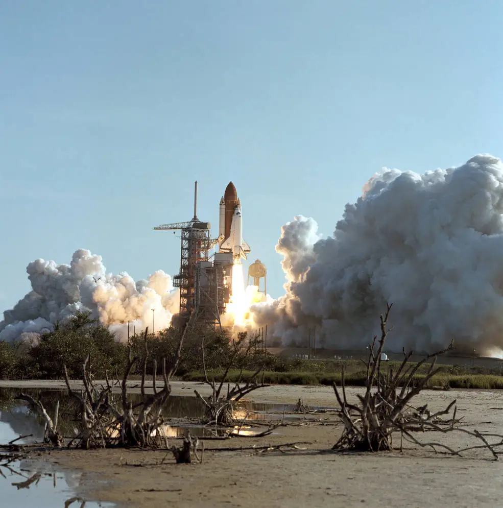 Today in Aviation History: Space Shuttle Discovery Completes First Space Flight 11 sts 41d launch aug 30 1984 41d 3087