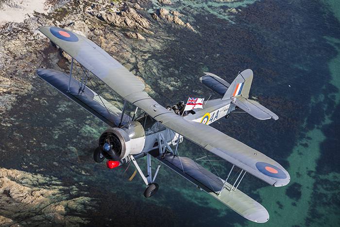 Fairey Swordfish to Lead VJ-Day Flypast Over London 12 swordfish-flies-on-vj-day-3