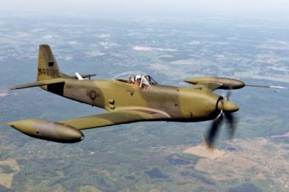Piper PA-48 Enforcer