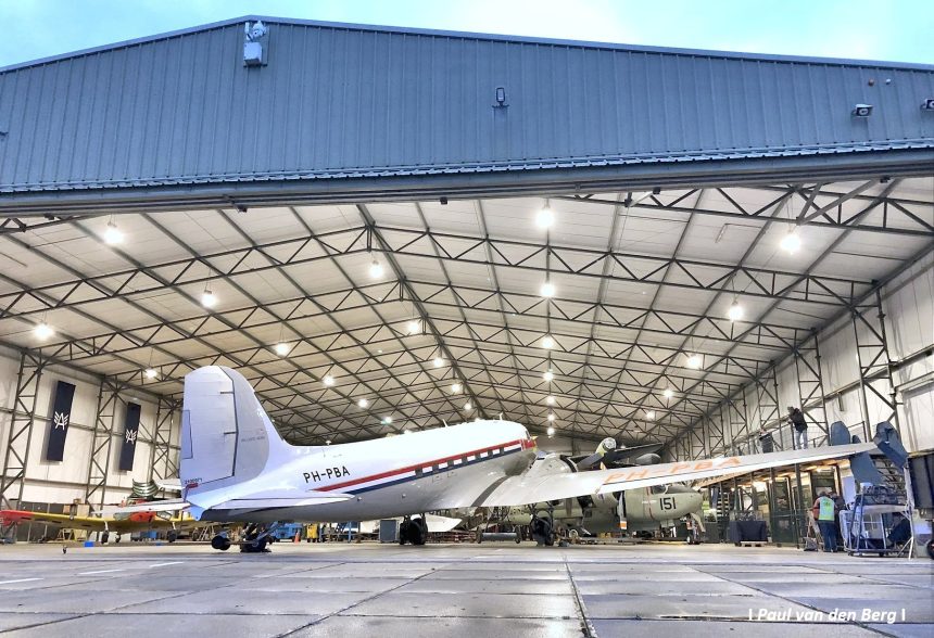 DDA Classic Airlines DC 3 ‘Princess Amalia